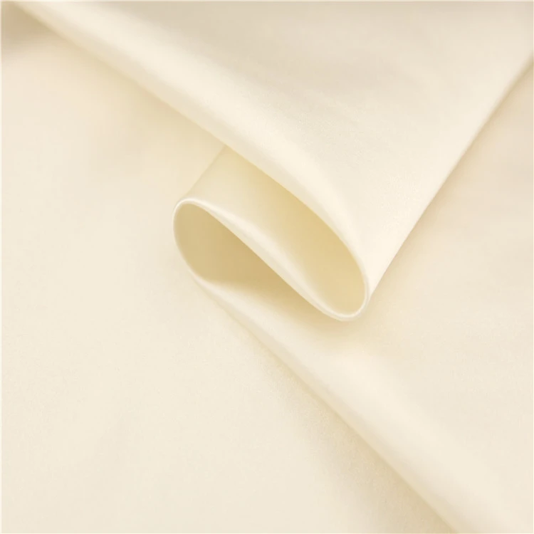 Vergleich der Vor- und Nachteile von Silk Fabric und Chiffon